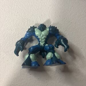 Gormiti Giochi Preziosi Sea Tribe Blue Crab 2.25" PVC Mini Action Figure - 01